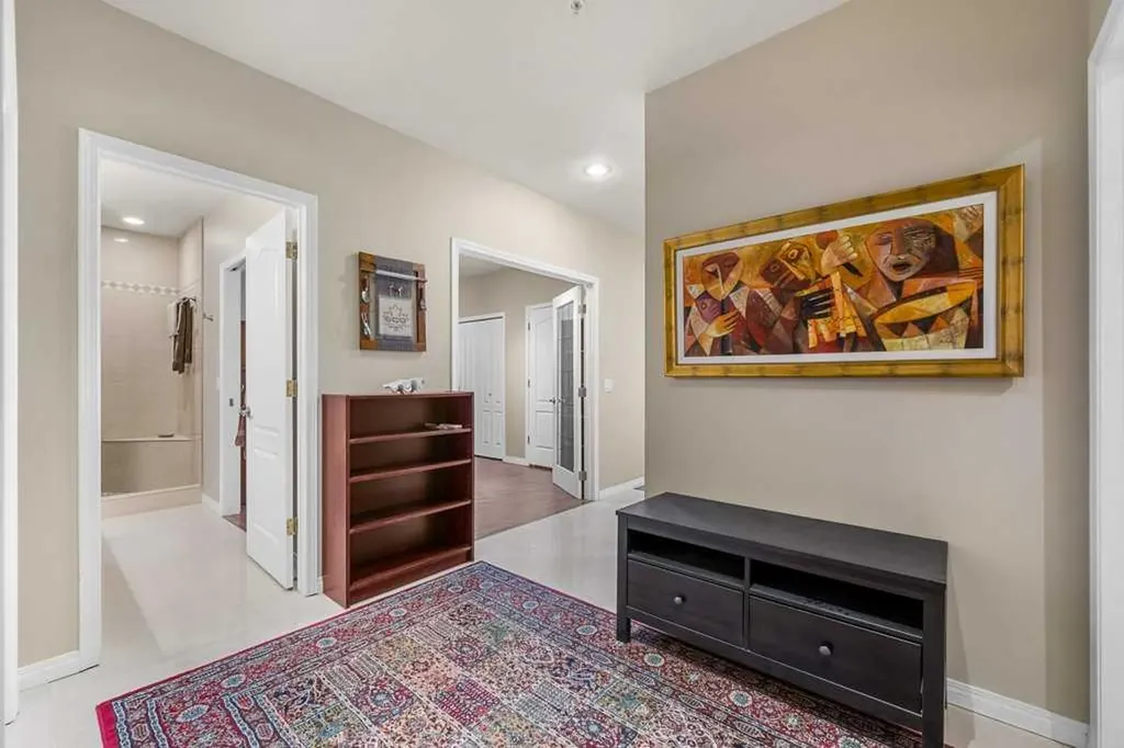 103 10 Avenue NW Calgary AB T2M 0B4