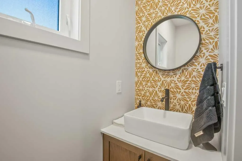 62 Eaton Crescent Red Deer AB T4P 3C9