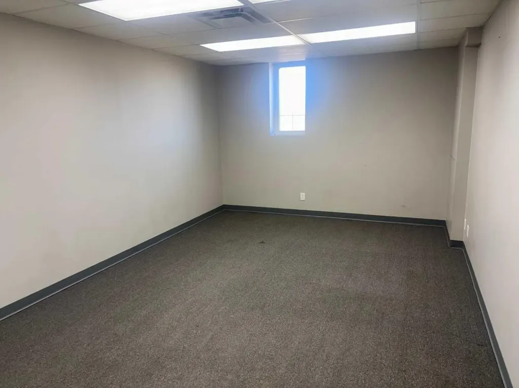 18 Sylvaire Close Sylvan Lake AB T4S 2H6
