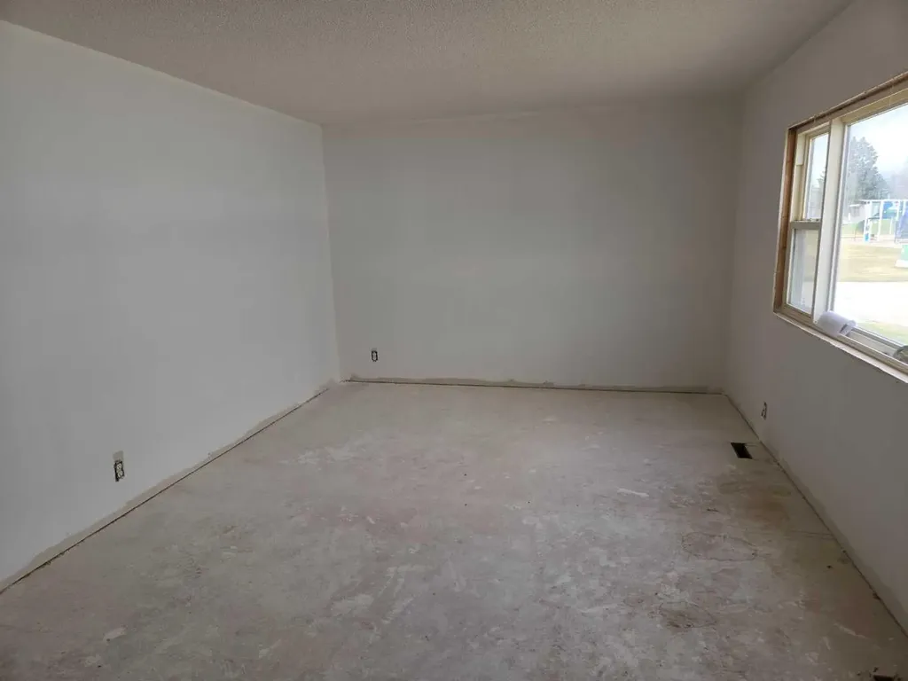 6220 17 Avenue SE Calgary AB T2A 0W6