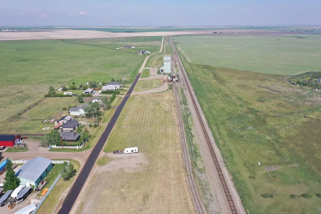 741 Railway Avenue Brant AB T0L 0L0