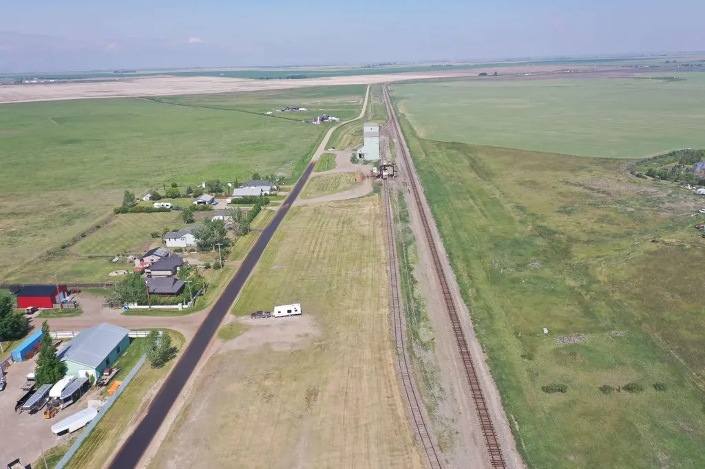 741 Railway Avenue Brant AB T0L 0L0