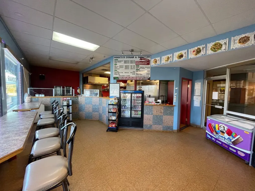 114 Park Street Hinton AB T7V 2B1