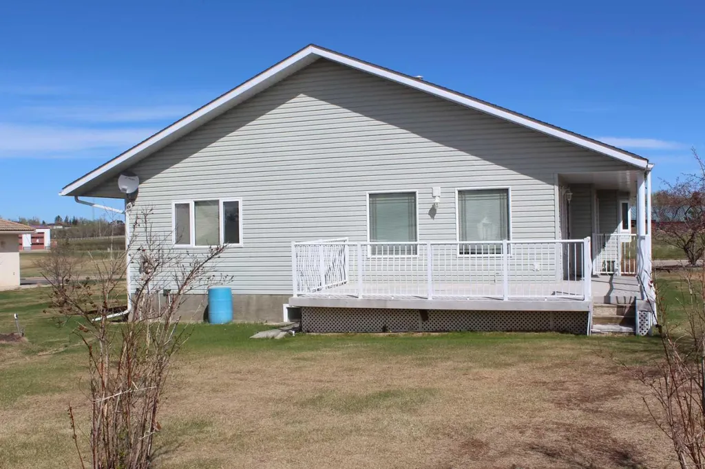 503 5th Avenue NE Manning AB T0H 2M0