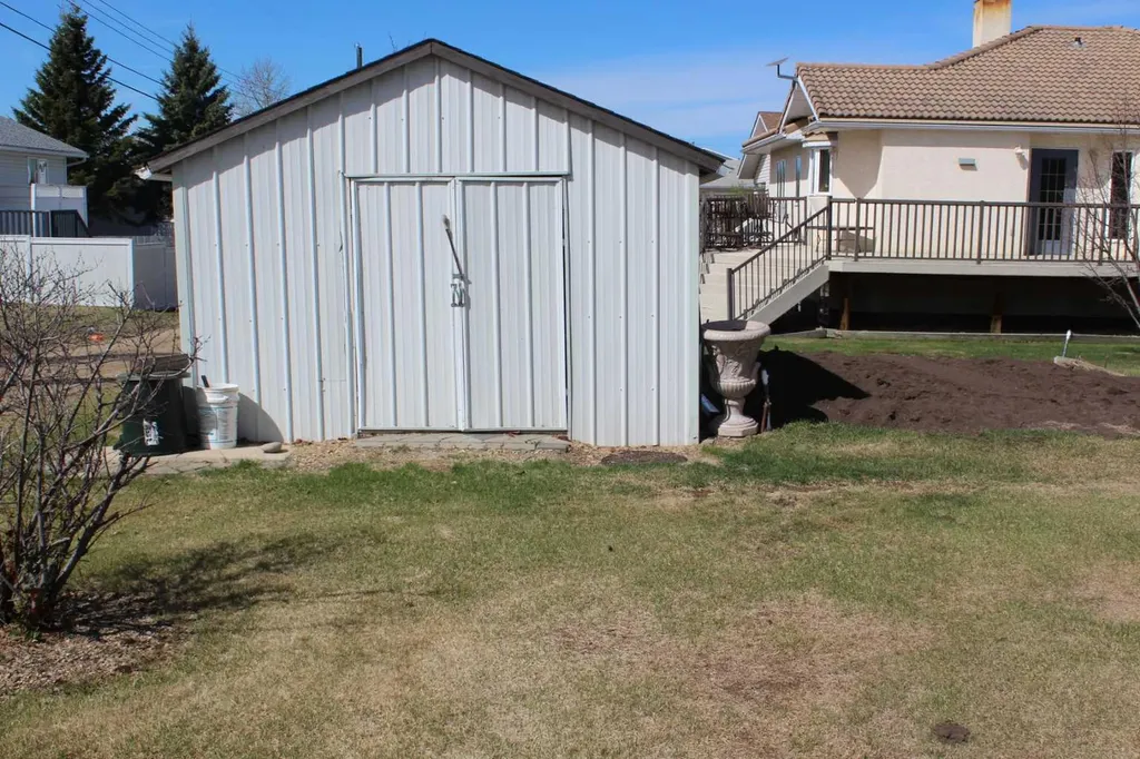 503 5th Avenue NE Manning AB T0H 2M0
