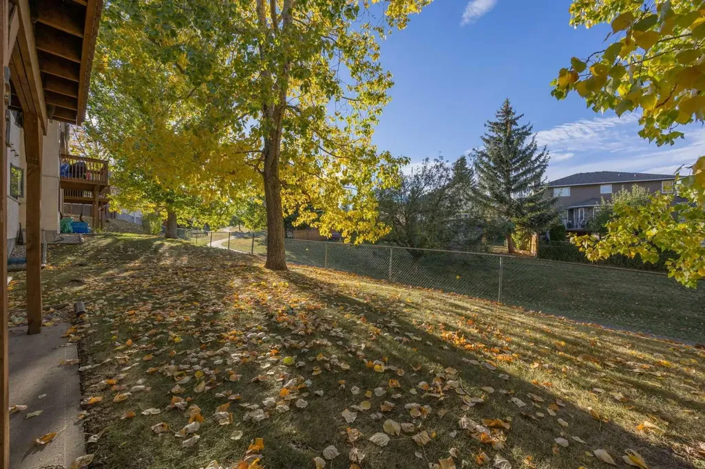 52 Sandarac Circle NW Calgary AB T3K 3V6