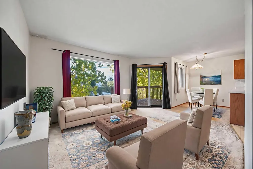 52 Sandarac Circle NW Calgary AB T3K 3V6