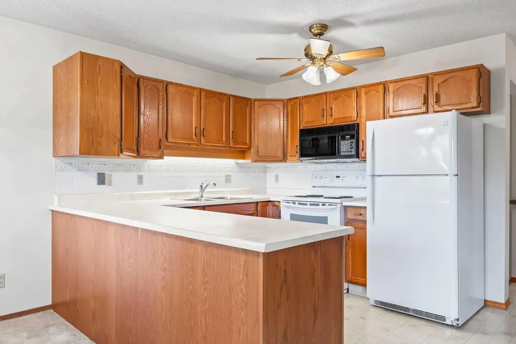 52 Sandarac Circle NW Calgary AB T3K 3V6