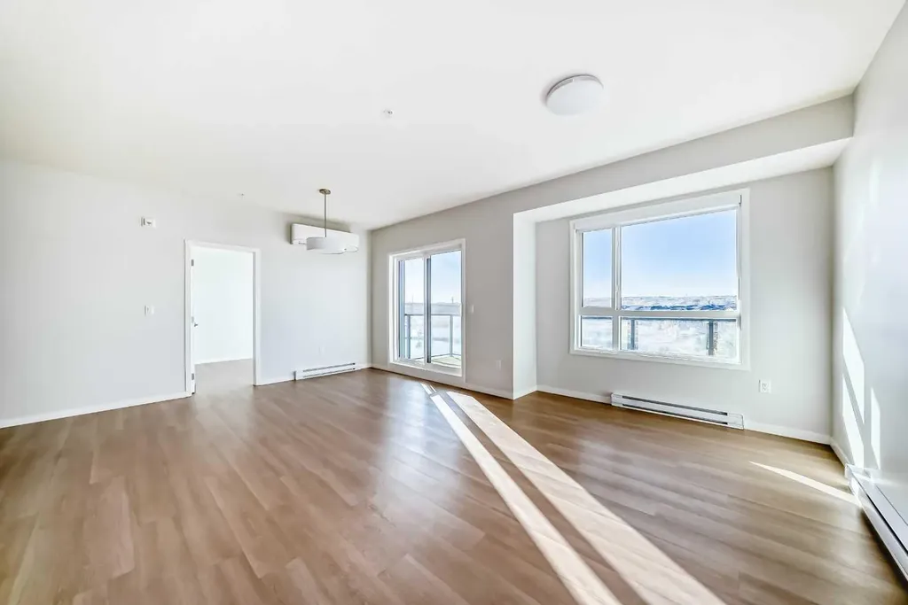 42 Cranbrook Gardens SE Calgary AB T3M 3N9