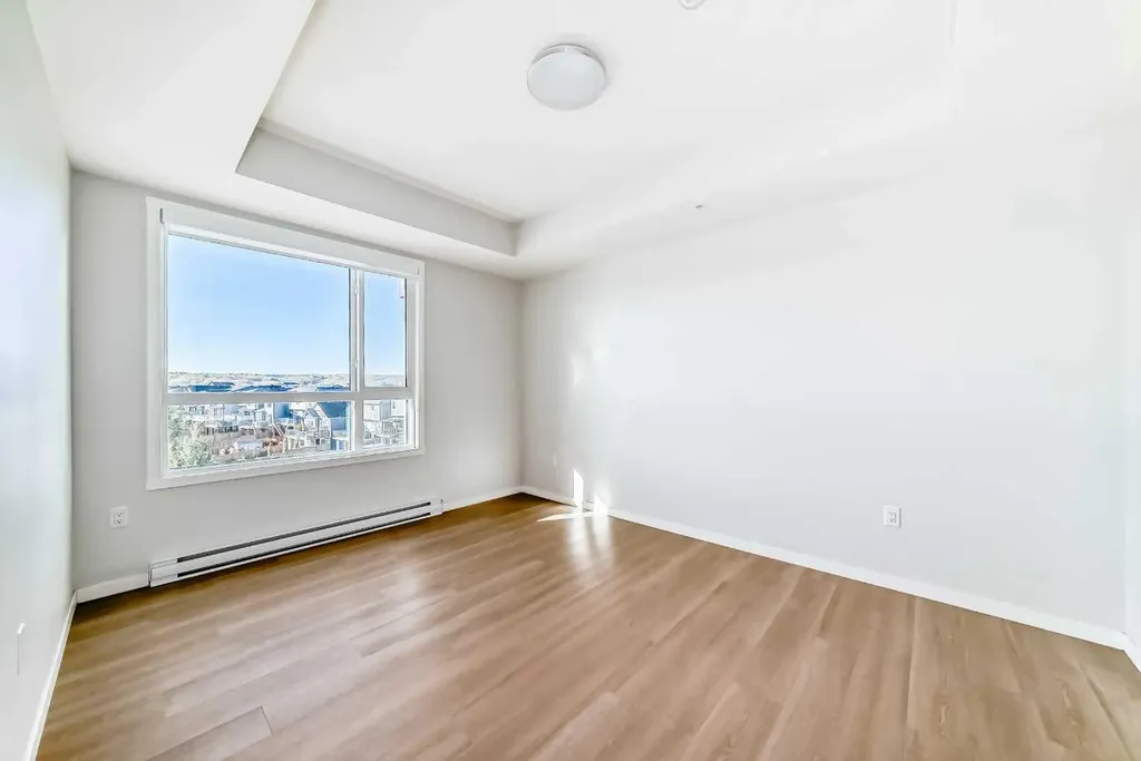 42 Cranbrook Gardens SE Calgary AB T3M 3N9