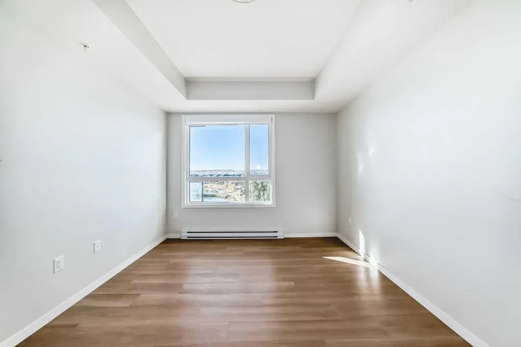 42 Cranbrook Gardens SE Calgary AB T3M 3N9