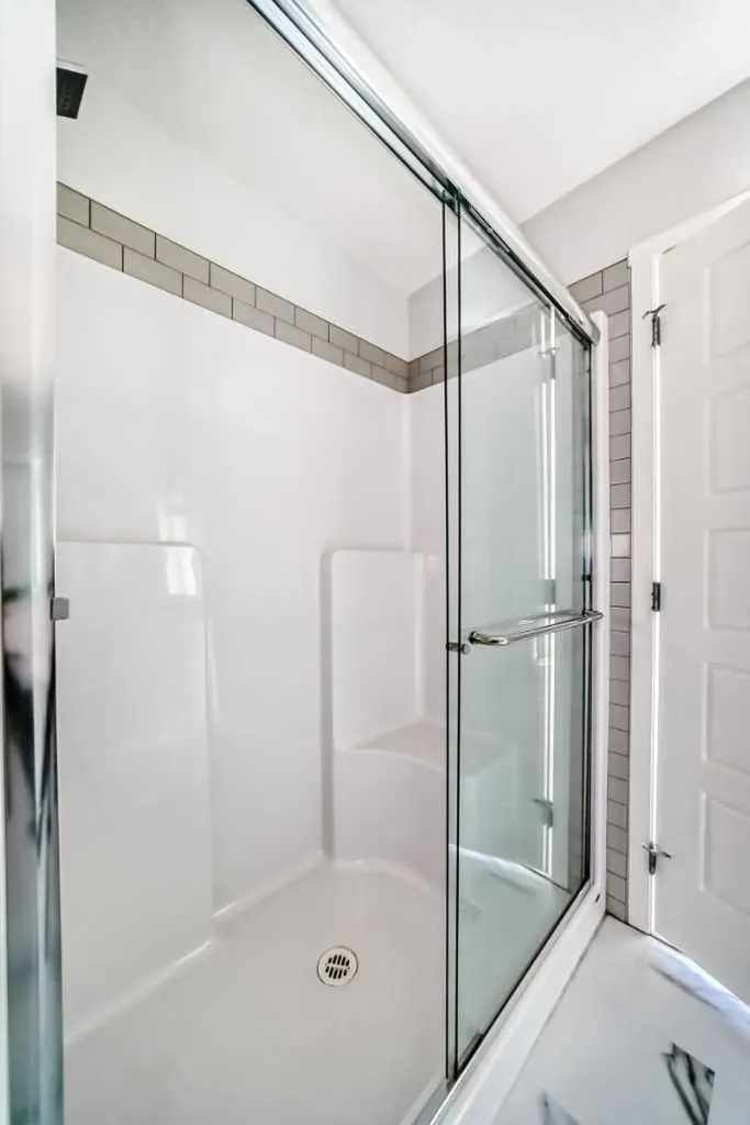 42 Cranbrook Gardens SE Calgary AB T3M 3N9