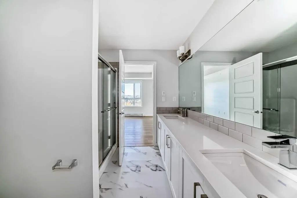 42 Cranbrook Gardens SE Calgary AB T3M 3N9