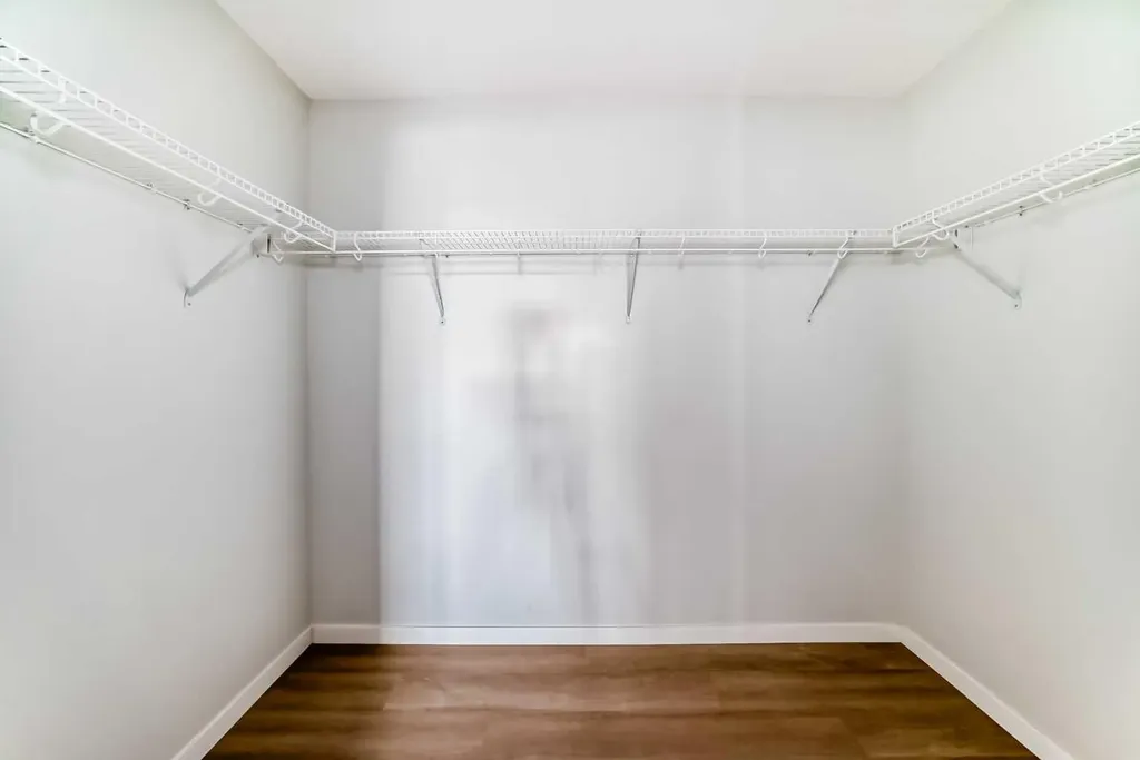 42 Cranbrook Gardens SE Calgary AB T3M 3N9