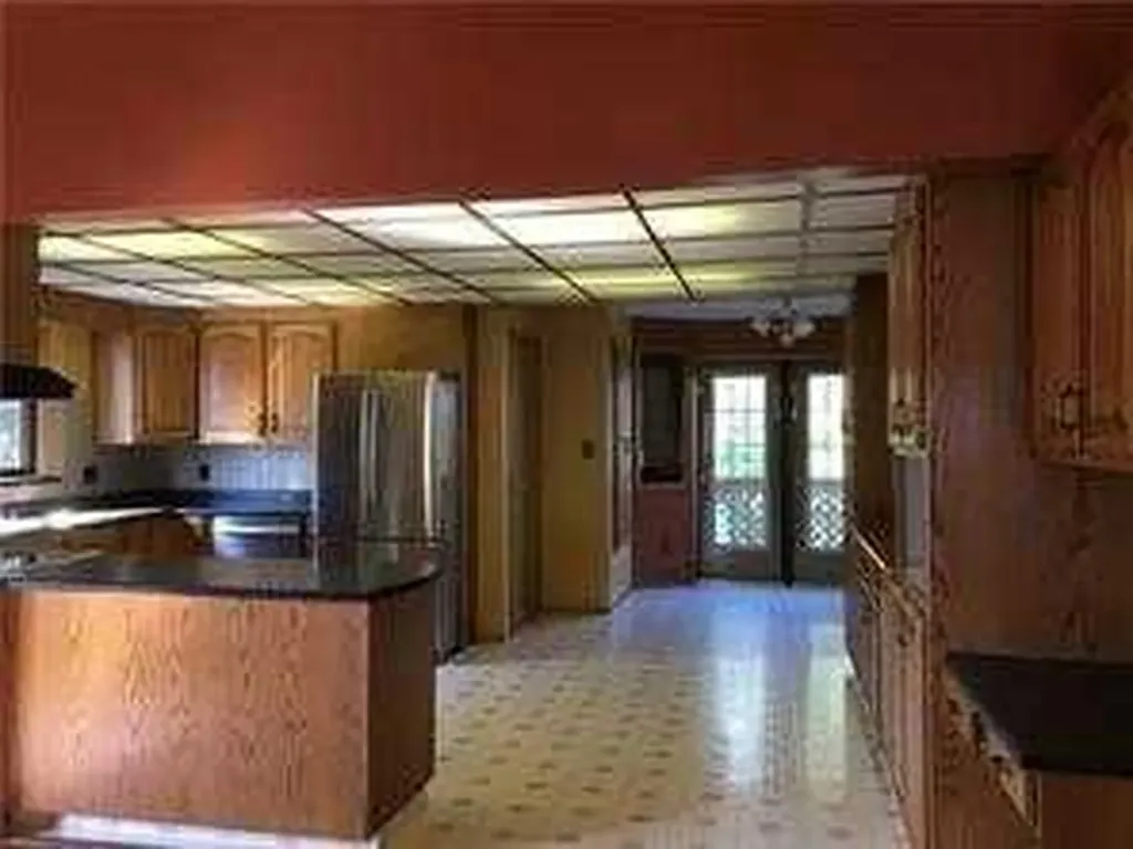 10024 103 Avenue Lac La Biche AB T0A 2C0