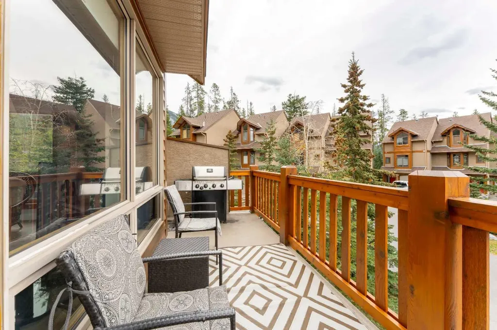 300 Eagle Terrace Road Canmore AB T1W 3E5