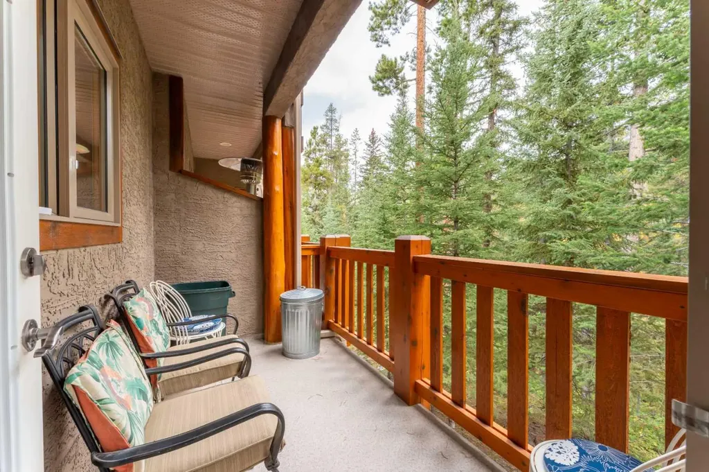 300 Eagle Terrace Road Canmore AB T1W 3E5
