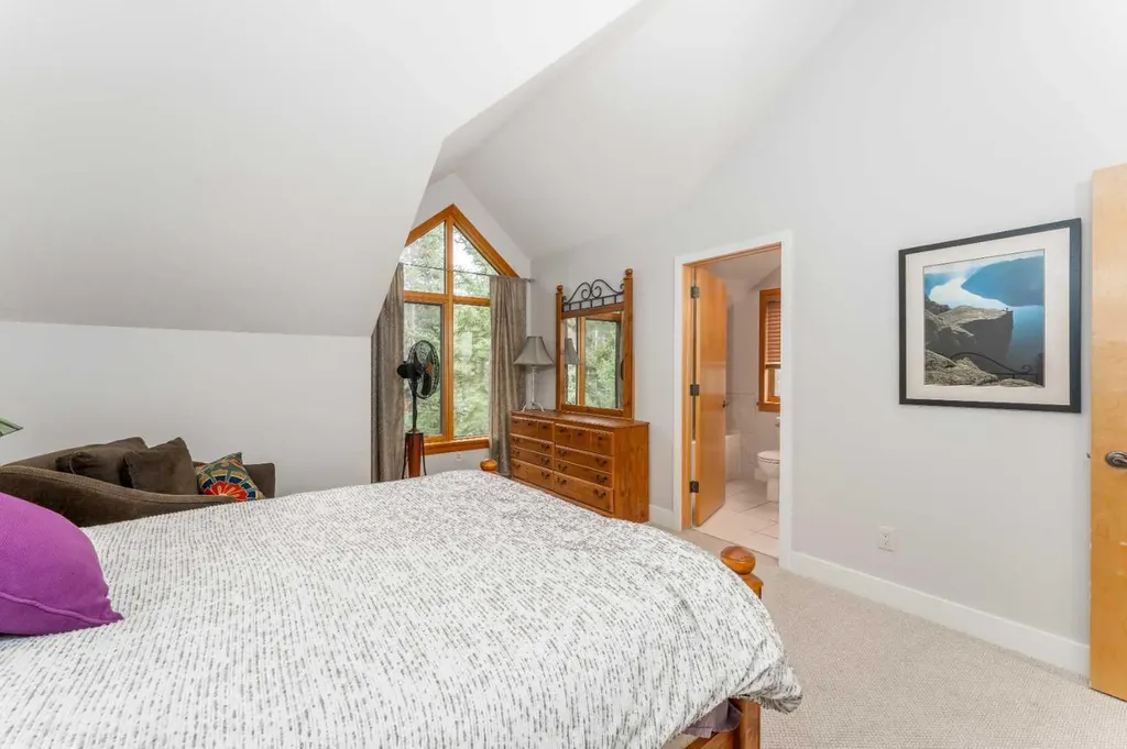 300 Eagle Terrace Road Canmore AB T1W 3E5