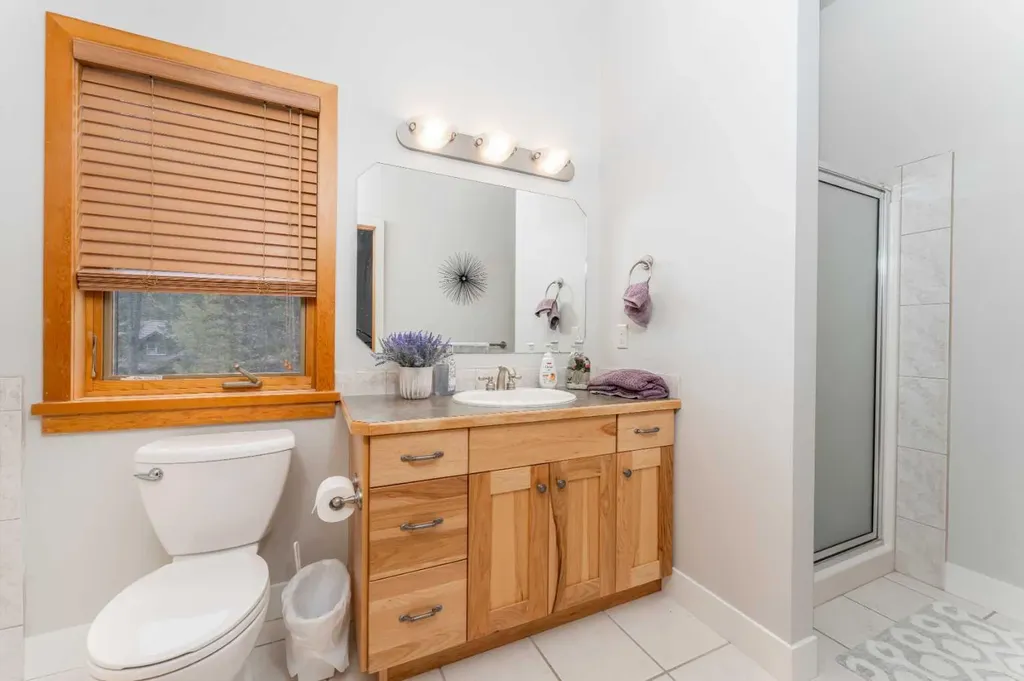 300 Eagle Terrace Road Canmore AB T1W 3E5
