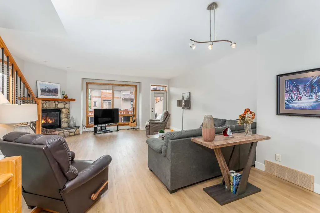 300 Eagle Terrace Road Canmore AB T1W 3E5