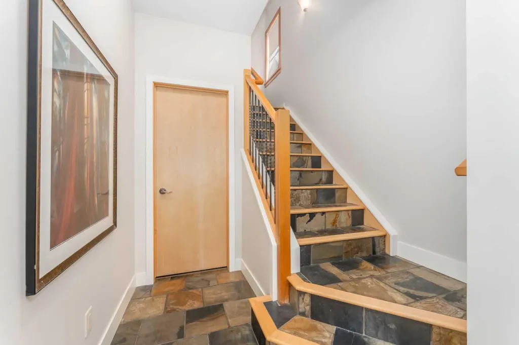 300 Eagle Terrace Road Canmore AB T1W 3E5
