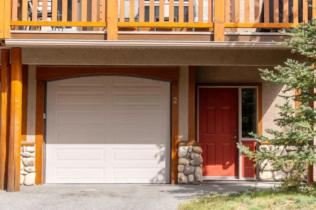 300 Eagle Terrace Road Canmore AB T1W 3E5