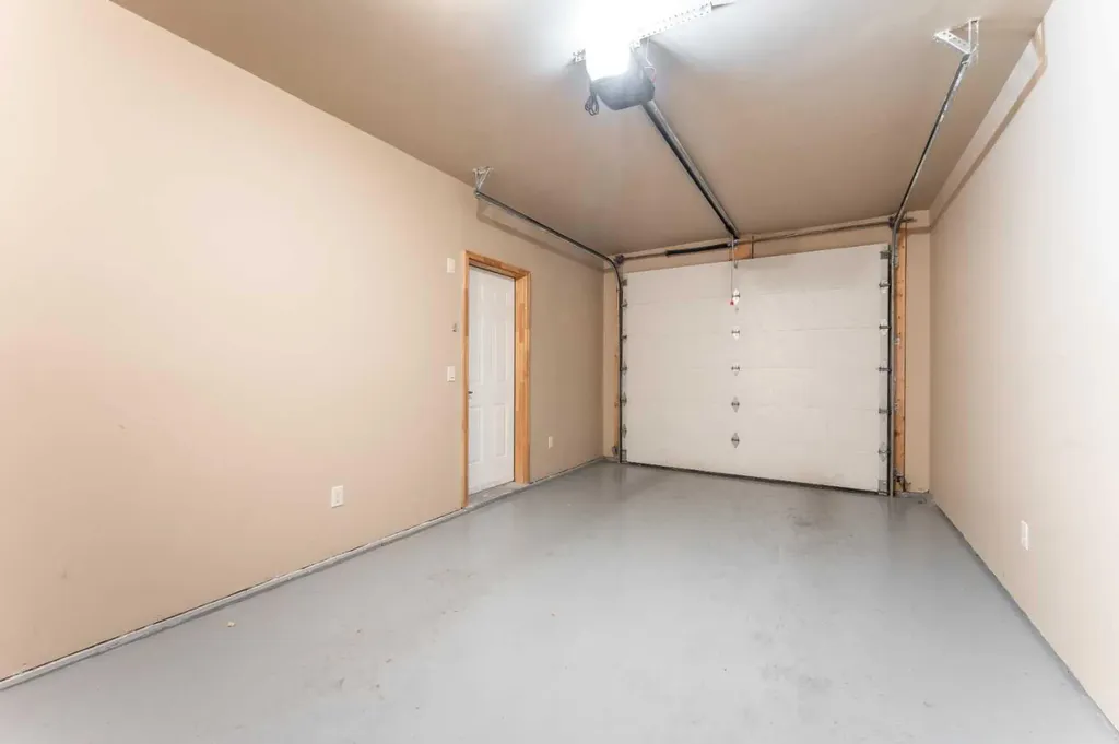 300 Eagle Terrace Road Canmore AB T1W 3E5