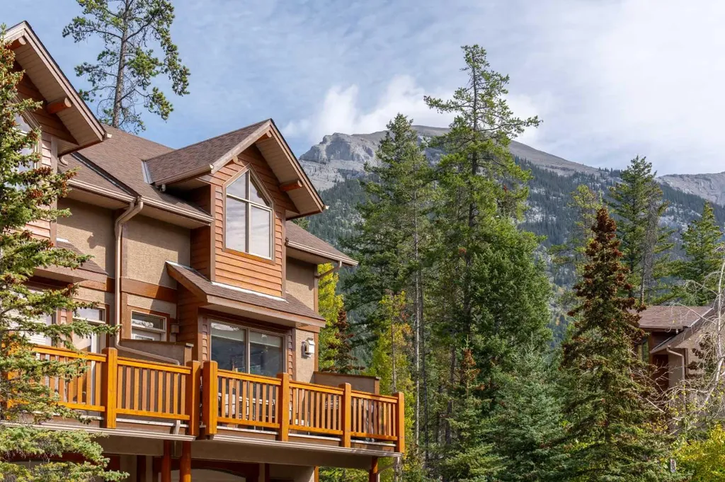 300 Eagle Terrace Road Canmore AB T1W 3E5