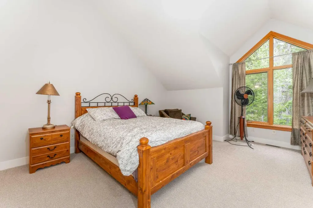 300 Eagle Terrace Road Canmore AB T1W 3E5