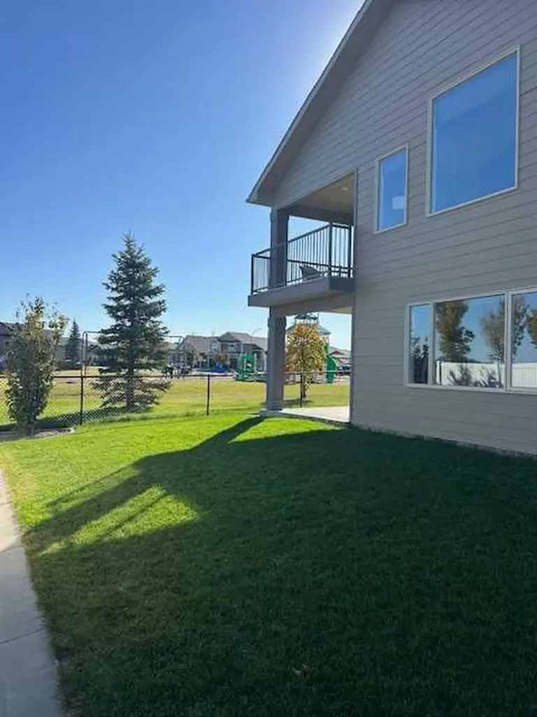 61 Westview Boulevard Taber AB T1G 0C2