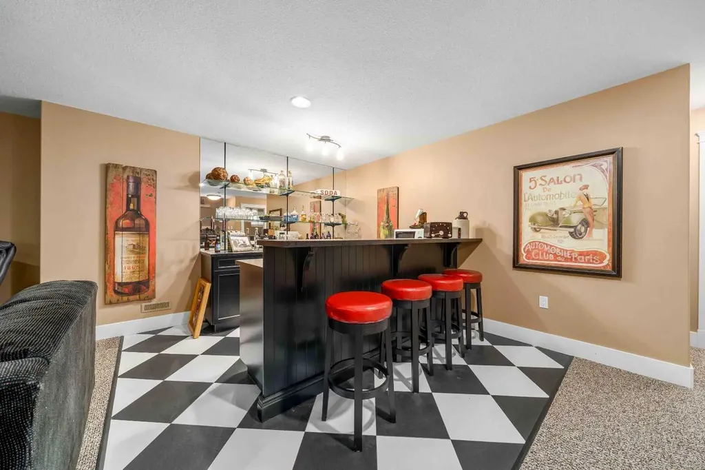 210 6 Avenue Rural Cypress County AB T0J1C0