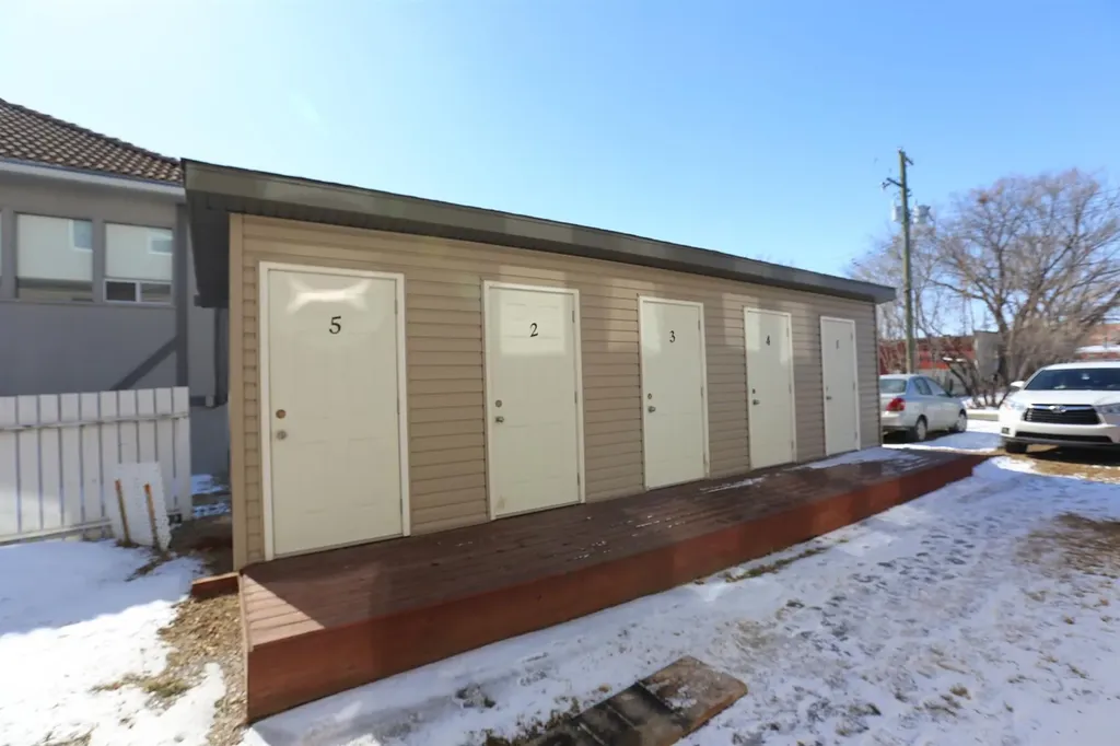 333 2 Street E Drumheller AB T0J 0Y4