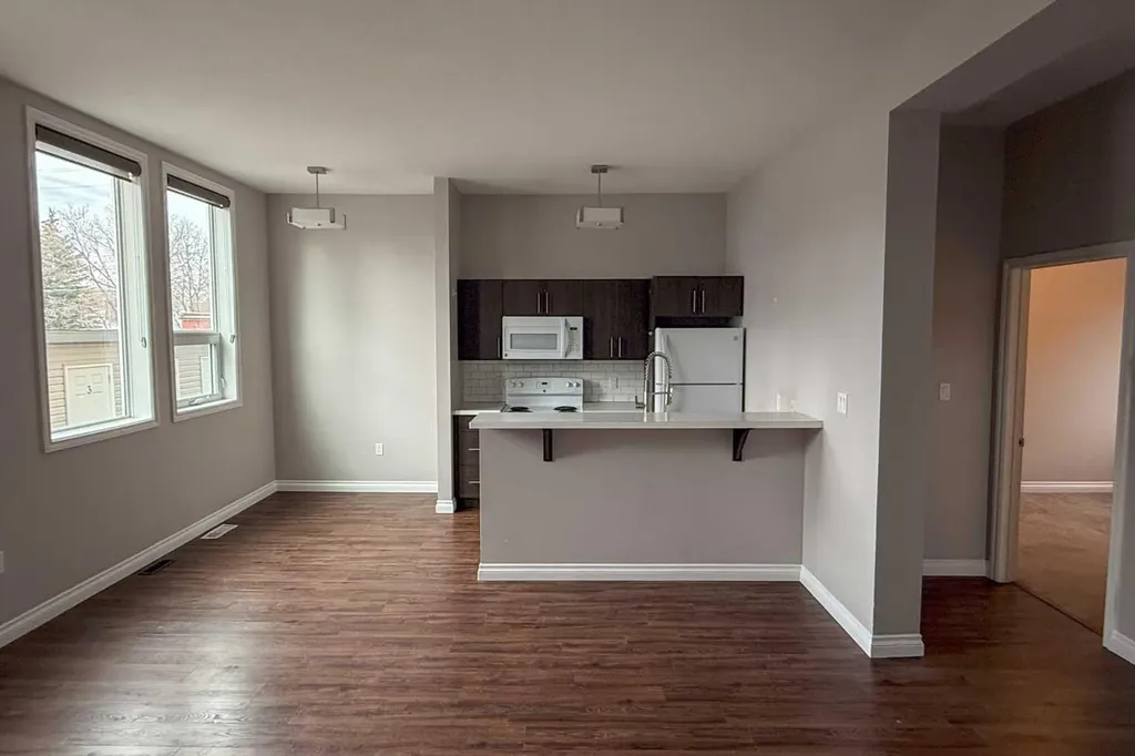 333 2 Street E Drumheller AB T0J 0Y4