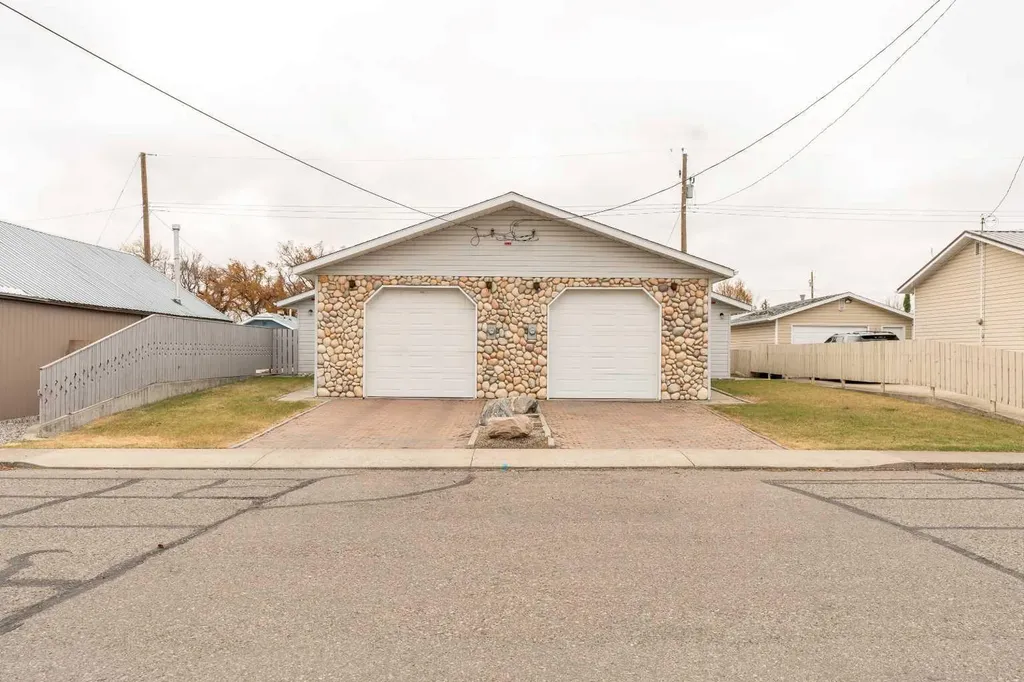 Fort Macleod AB, 150 22 Street, Unit #154