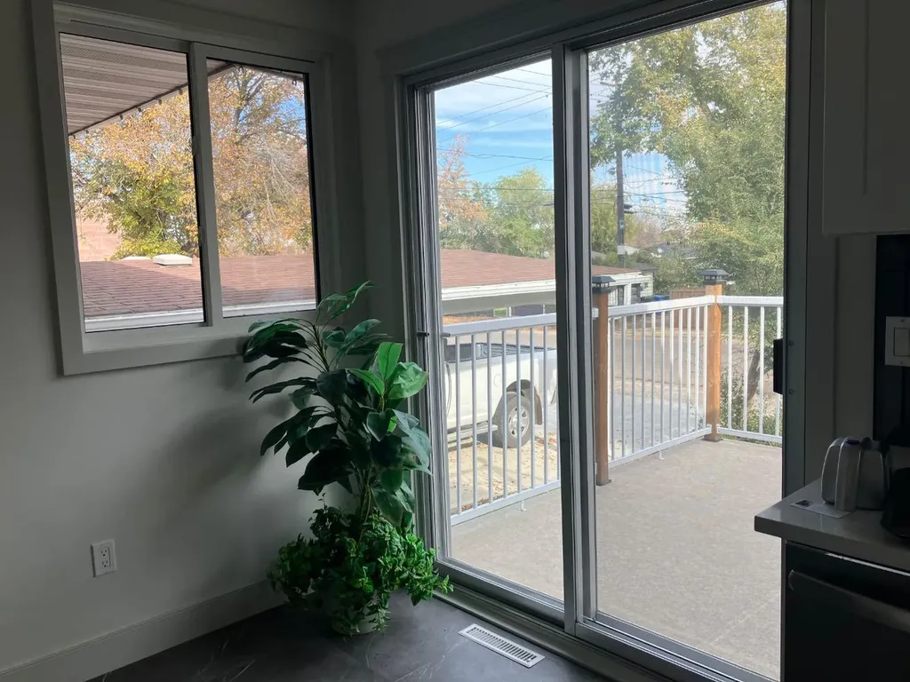 404 8 Street SW Medicine Hat AB T1A4M2