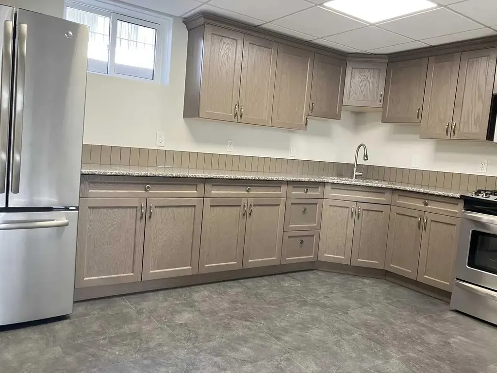 404 8 Street SW Medicine Hat AB T1A4M2
