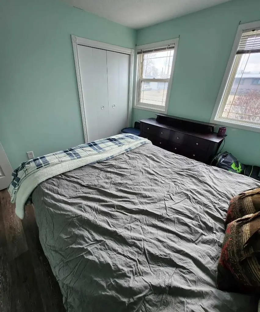 300 Hammond Drive Fox Creek AB T0H 1P0