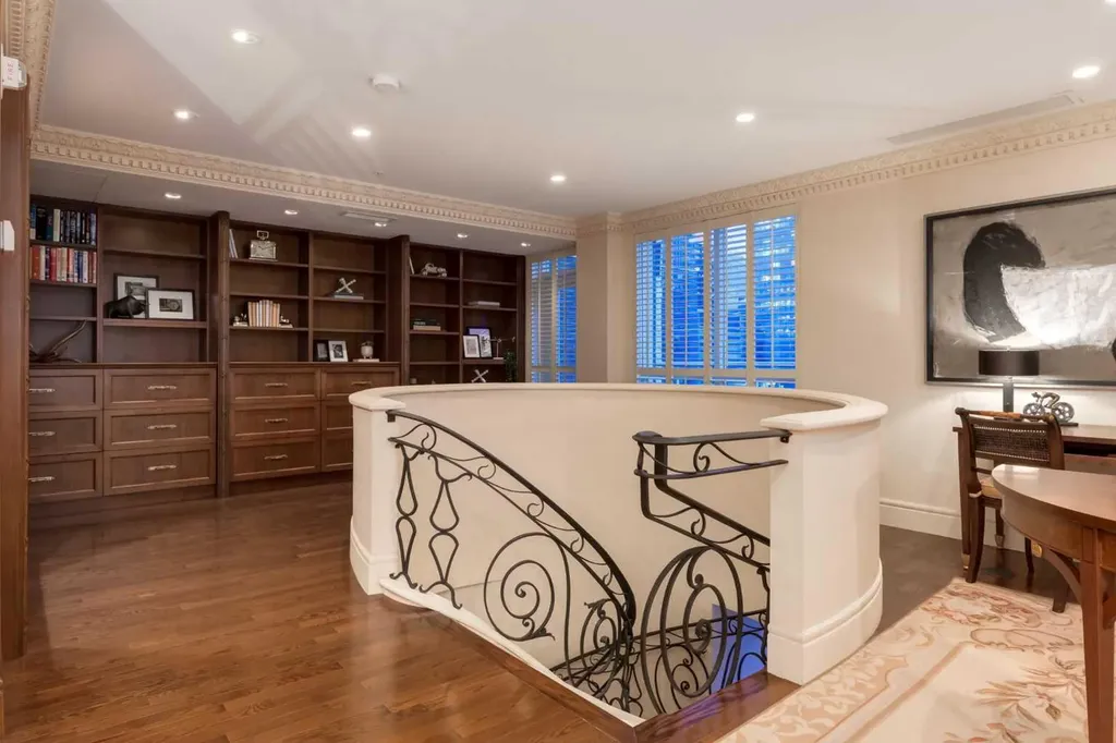 690 Princeton Way SW Calgary AB T2P 5J9