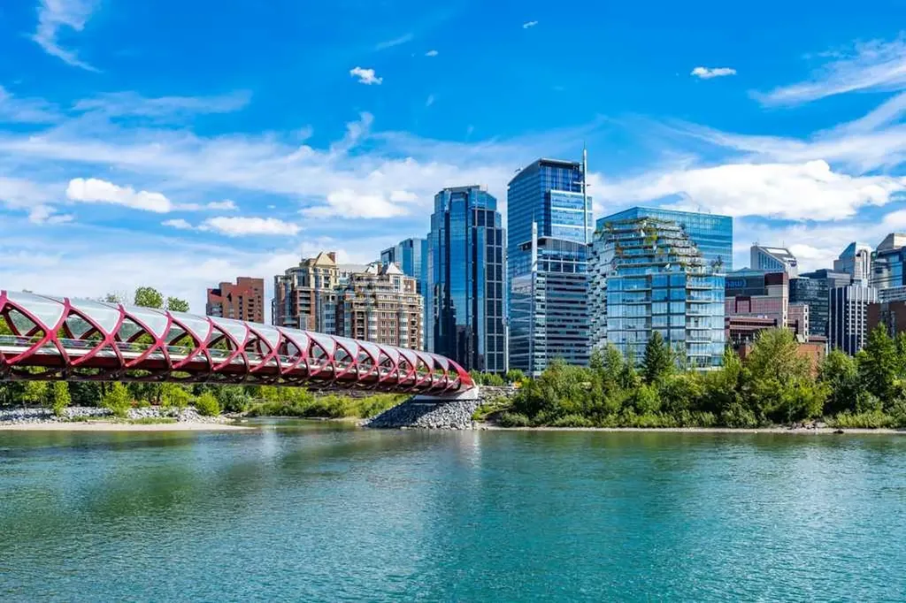 690 Princeton Way SW Calgary AB T2P 5J9