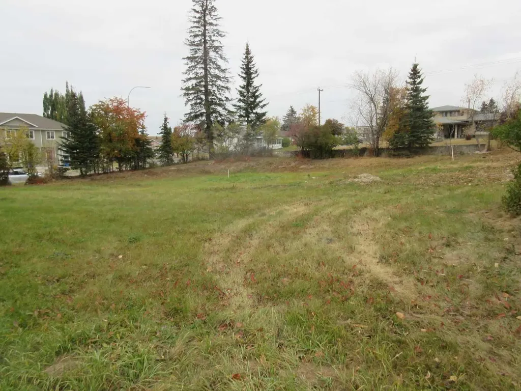 5137 52 Street Rocky Mountain House AB T4T 1E3