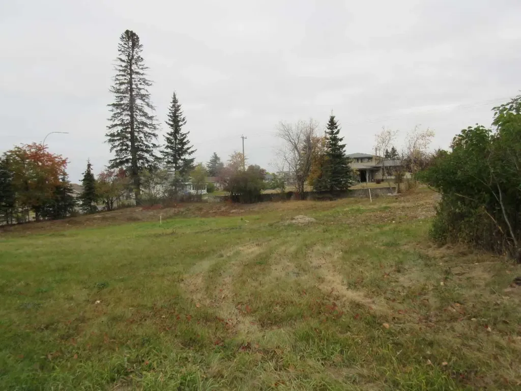5137 52 Street Rocky Mountain House AB T4T 1E3