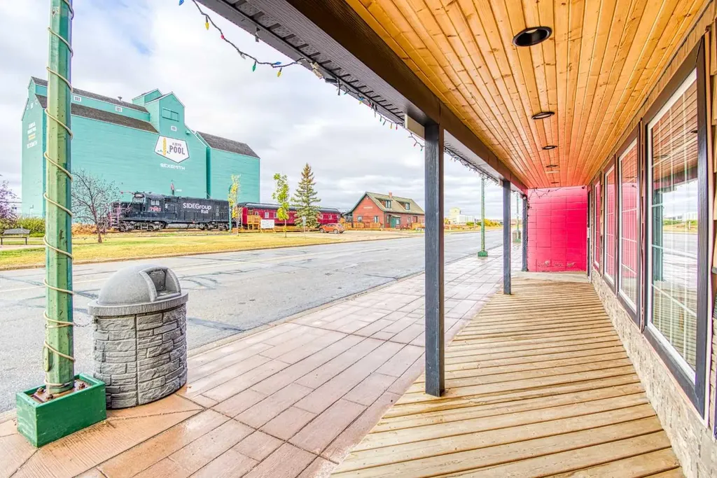 9925 100 Street Sexsmith AB T0H 3C0