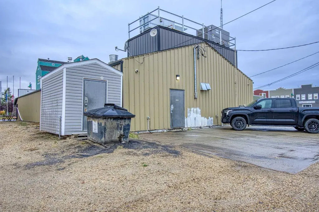 9925 100 Street Sexsmith AB T0H 3C0