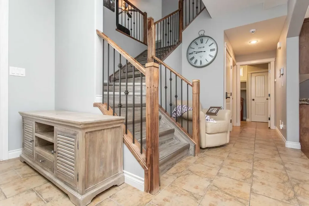 7206 61 Street Rocky Mountain House AB T4T 0A3