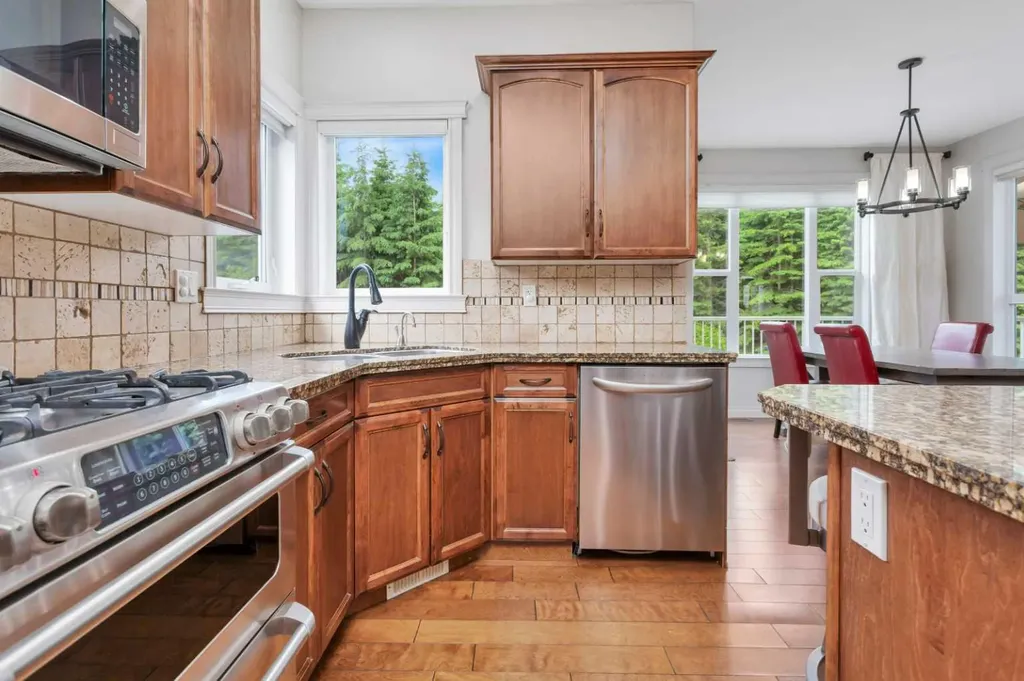 7206 61 Street Rocky Mountain House AB T4T 0A3