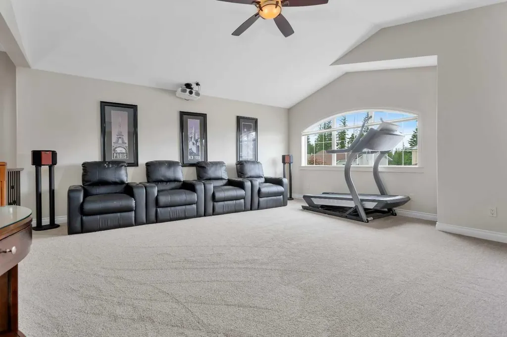 7206 61 Street Rocky Mountain House AB T4T 0A3