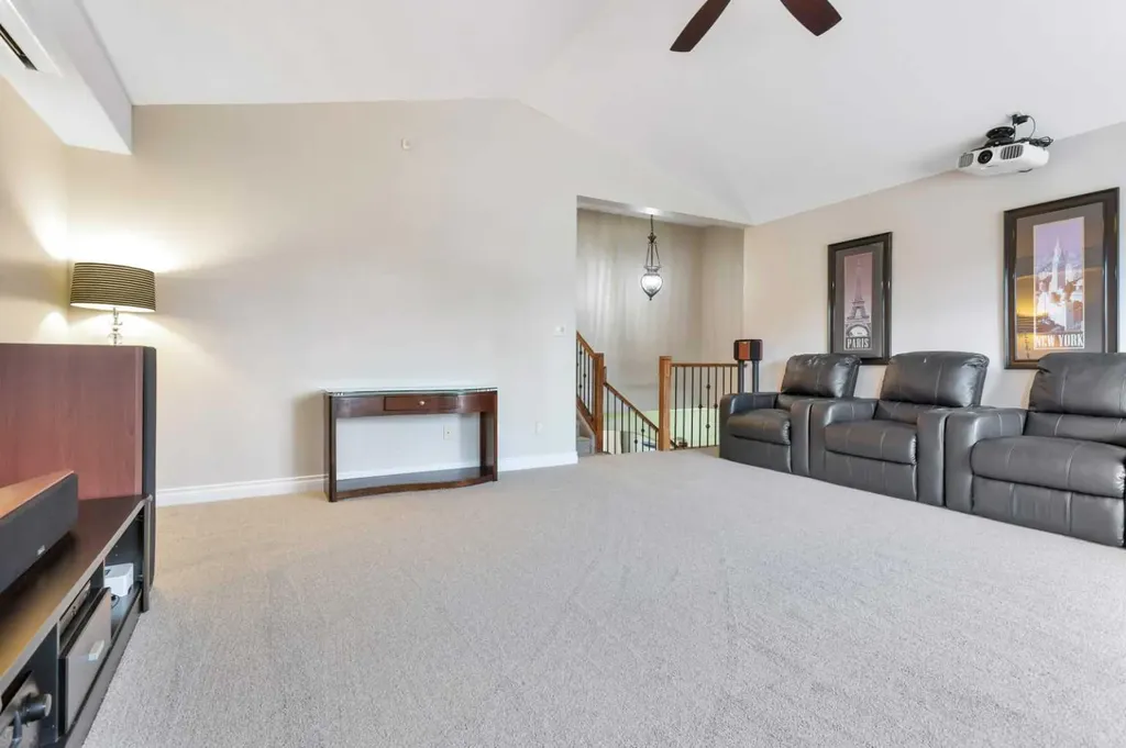 7206 61 Street Rocky Mountain House AB T4T 0A3