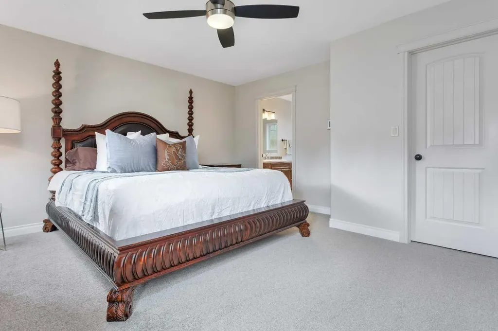 7206 61 Street Rocky Mountain House AB T4T 0A3
