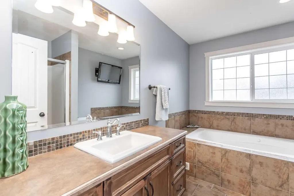 7206 61 Street Rocky Mountain House AB T4T 0A3