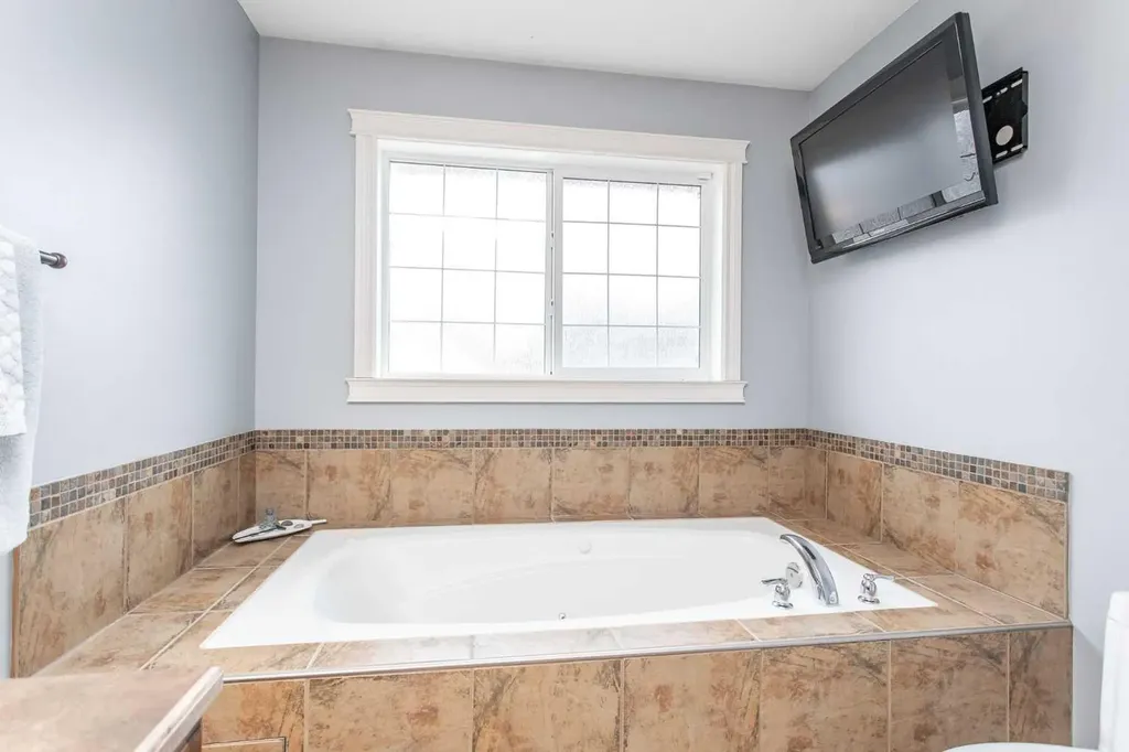7206 61 Street Rocky Mountain House AB T4T 0A3